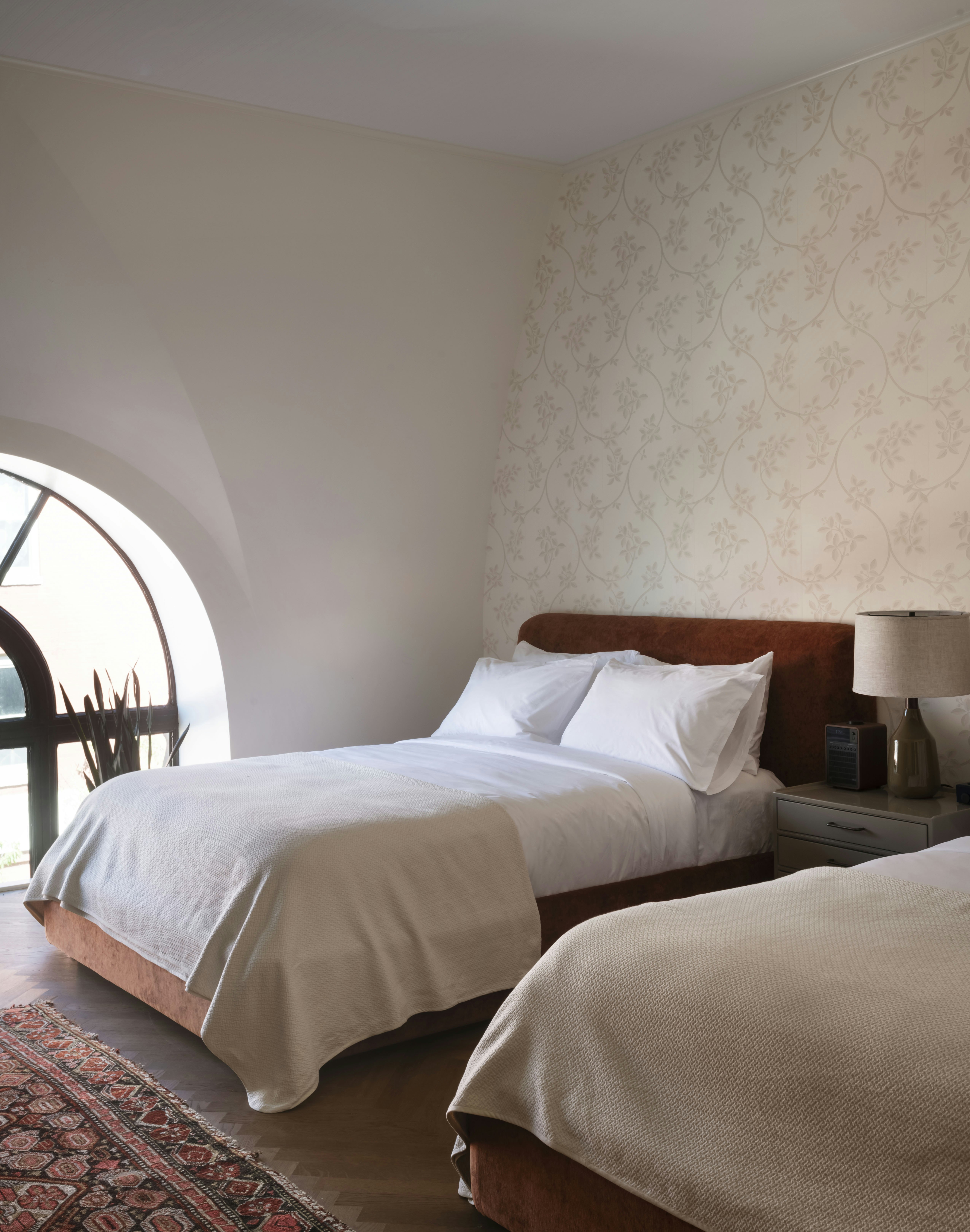 Double Queen - Bedroom